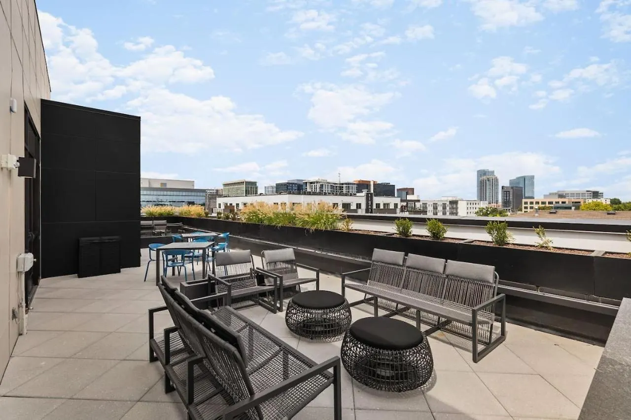 Upscale Music Row Corner Unit With Patio Rooftop With City View And Gym Нэшвилл 0*,  США